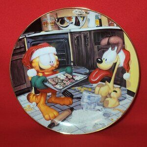 Danbury Mint Holiday Delights Jim Davis Garfields Christmas Decorative Plate